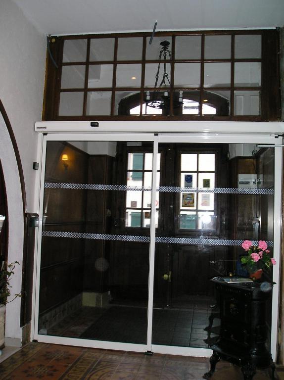 Hotel Du Soleil ديفون-ليه-بان، أين الغرفة الصورة